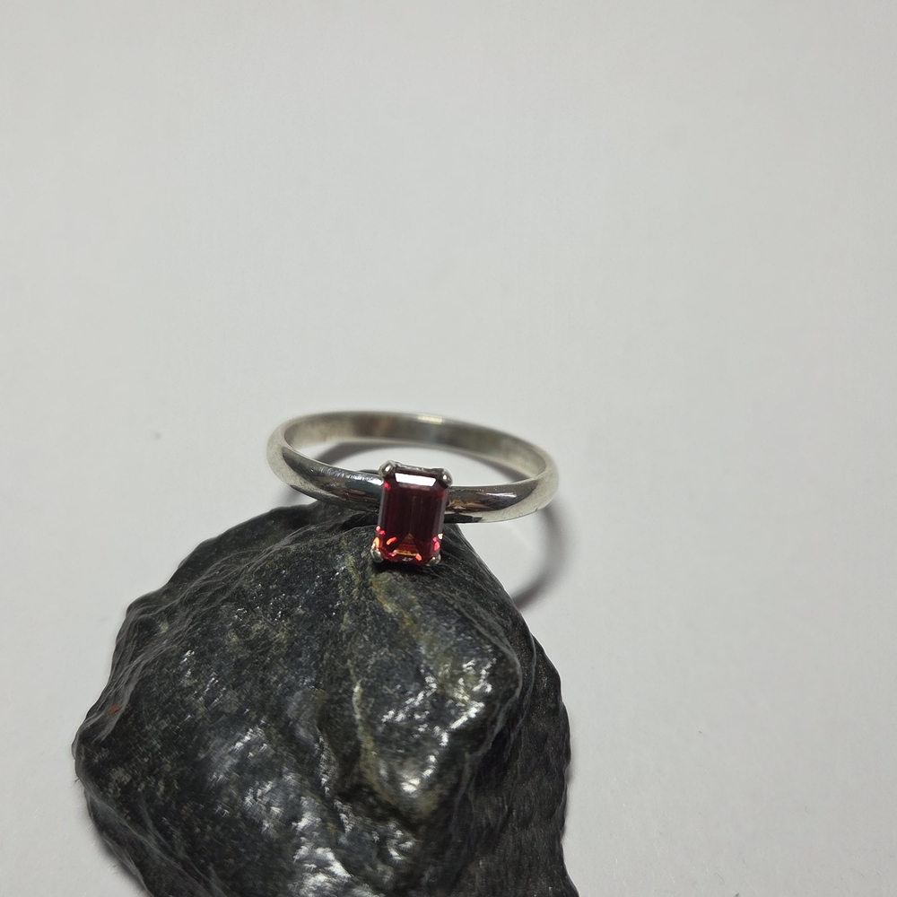 Stunning Silver Ring with Red Moissanite